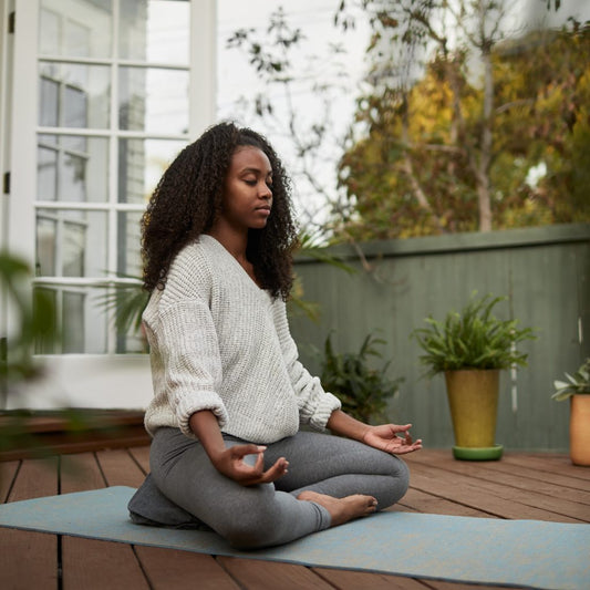 Mindful Meditation vs. Transcendental Meditation: Which is Right for You?